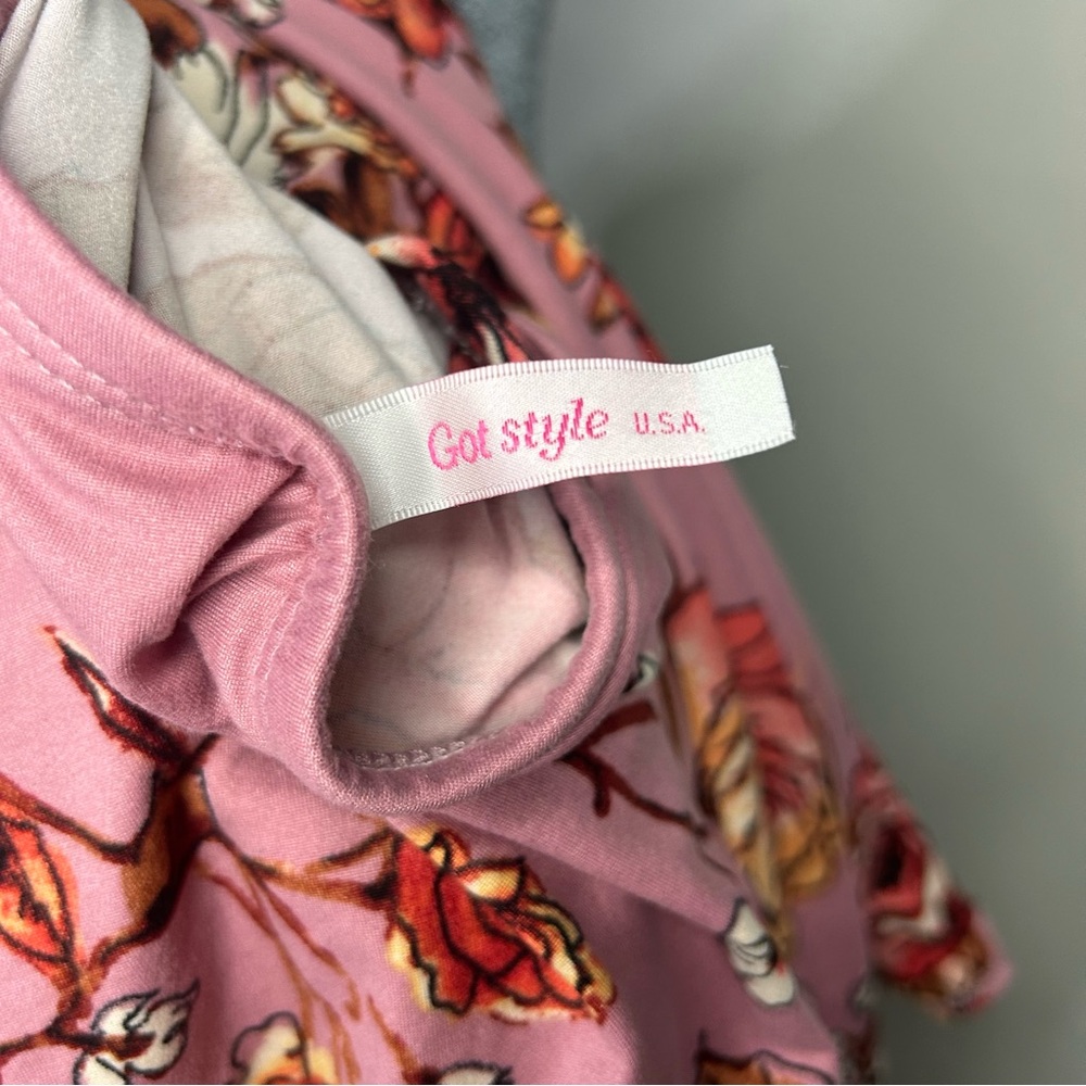 Floral Pink Off-Shoulder Dress - Picture 4 of 4